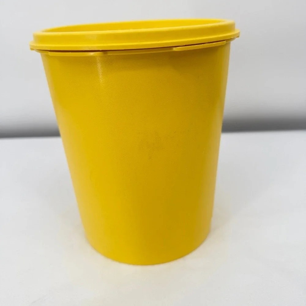 VTG Tupperware‎ Servalier Canister Yellow Sunburst Medallion Retro Kitchen